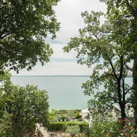 Luxury View 2 Bed Apartment *